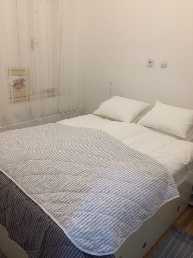 Very Close Studio Apartment Загреб Екстериор снимка